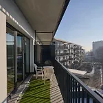 Tasteful With Free Garage And Balcony By Renters