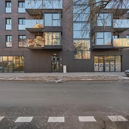 Tasteful With Free Garage And Balcony By Renters 아파트 *