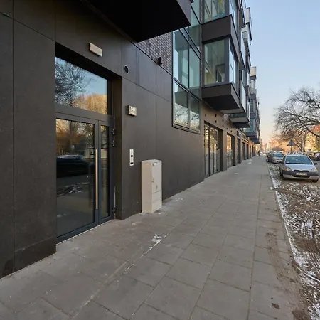 Tasteful With Free Garage And Balcony By Renters 아파트