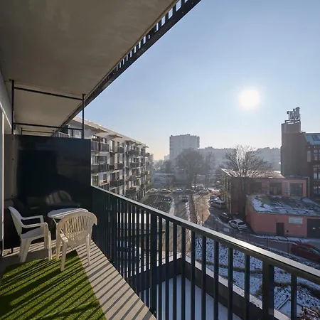 Tasteful With Free Garage And Balcony By Renters Apartment Wroclaw