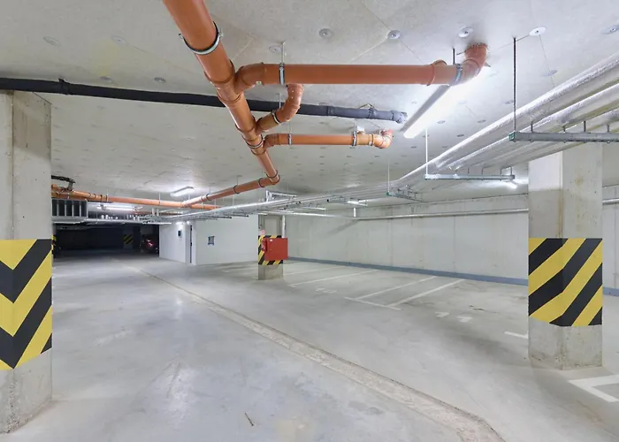 Tasteful With Free Garage And Balcony By Renters شقة