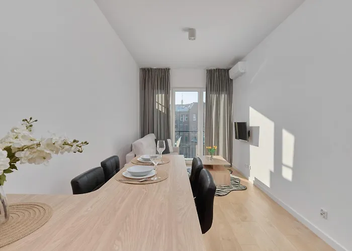 Tasteful With Free Garage And Balcony By Renters *