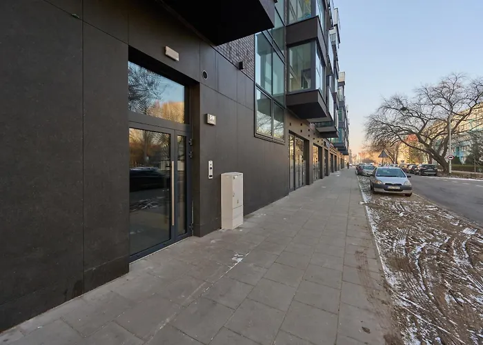 Tasteful With Free Garage And Balcony By Renters شقة