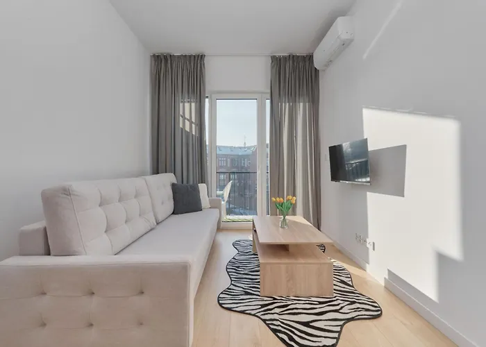 Tasteful With Free Garage And Balcony By Renters *